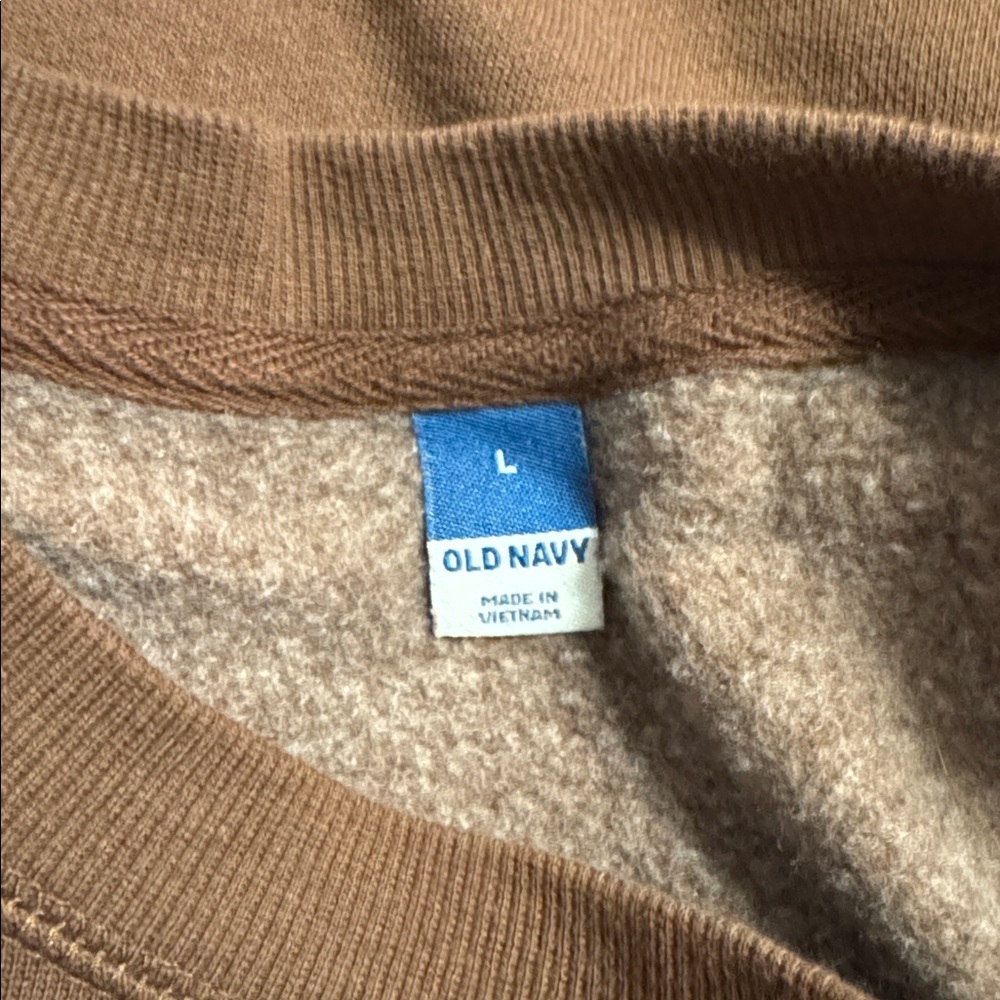 Old Navy Chestnut Pullover - Picture 5 of 6